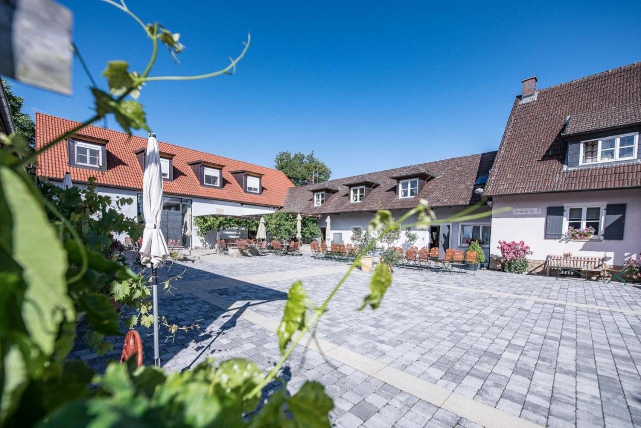 Weingut Kernwein Hotel Seinsheim Buitenkant foto